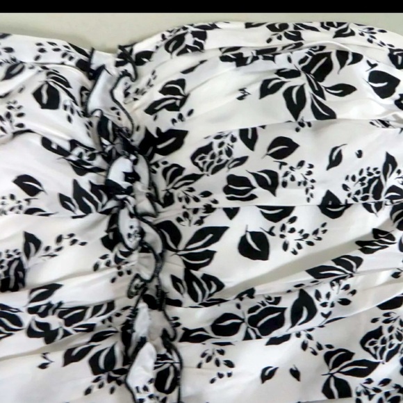 WHITE HOUSE BLACK MARKET FLORAL PRINT SILK RUCHED AND PLEATED BUSTIER 14 - Picture 6 of 12